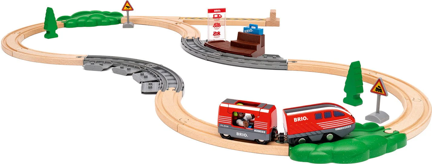 BRIO World Pull Back Train Set - Image 5