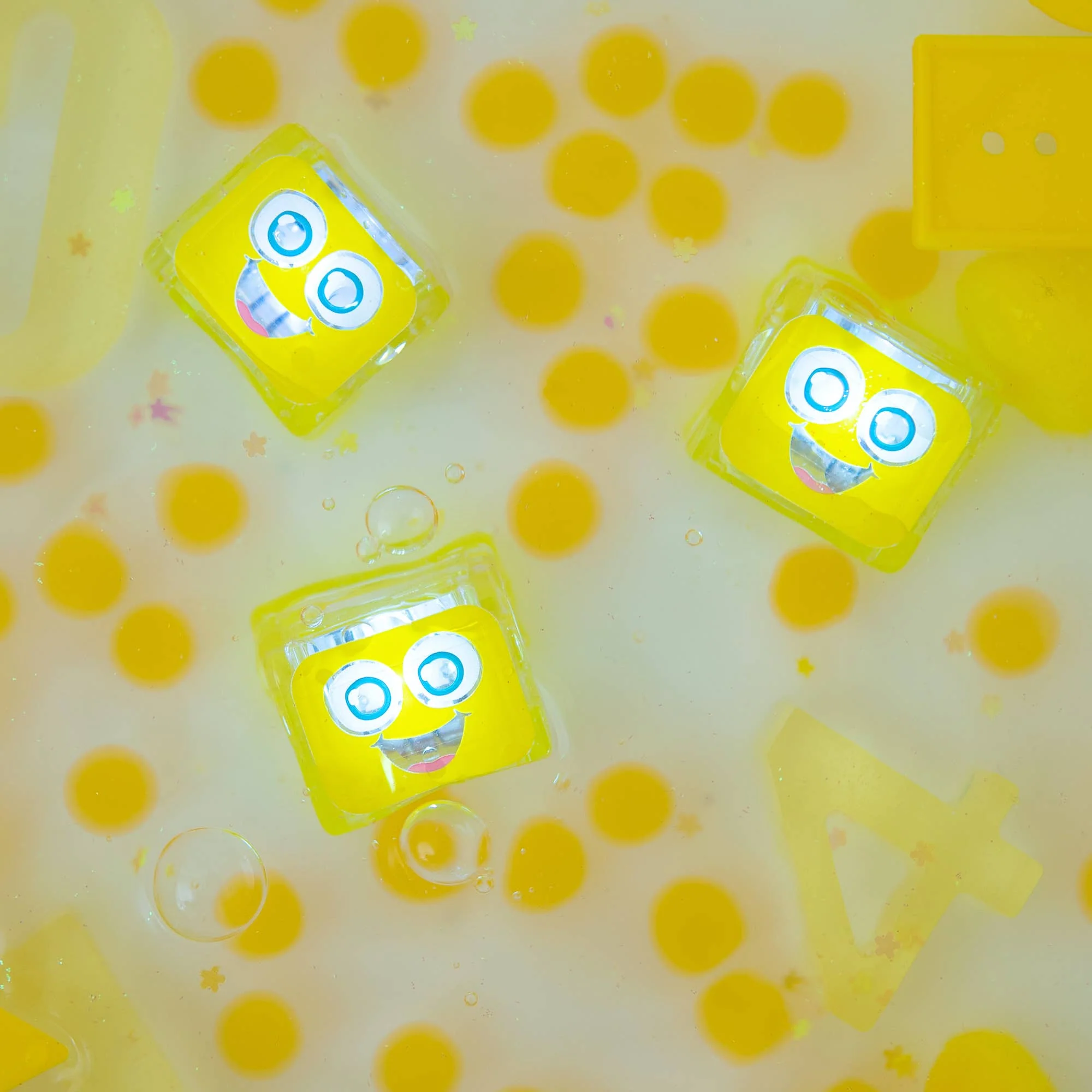Glo Pals Alex Light-Up Cubes - Image 3