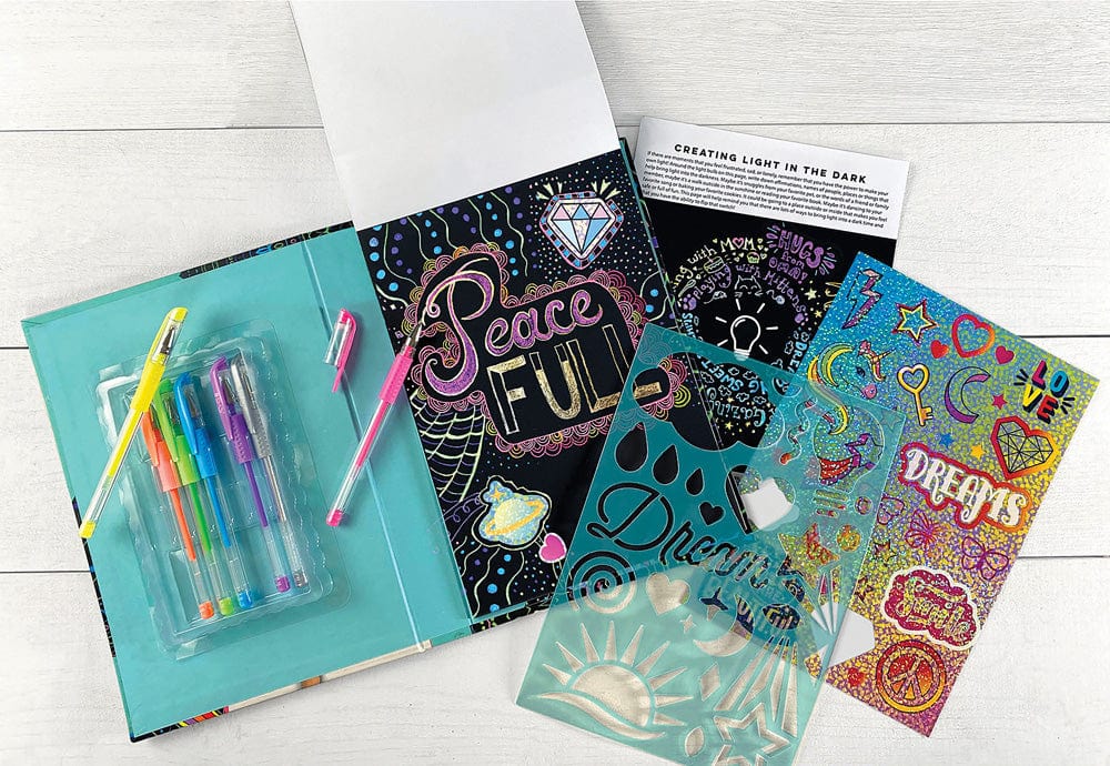 iHeartArt Sparkling Aspirations Art Journal - Image 8