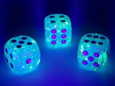 Luminary™ 16mm D6 Sky/silver Dice Block™ (12 dice) - Image 5
