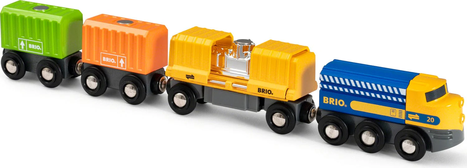BRIO Three Wagon Cargo Train - Image 4