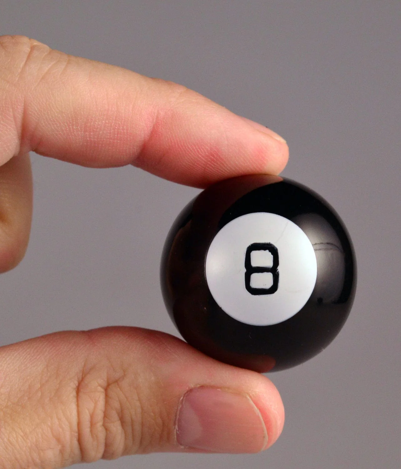 World's Smallest Magic 8-ball - Image 2