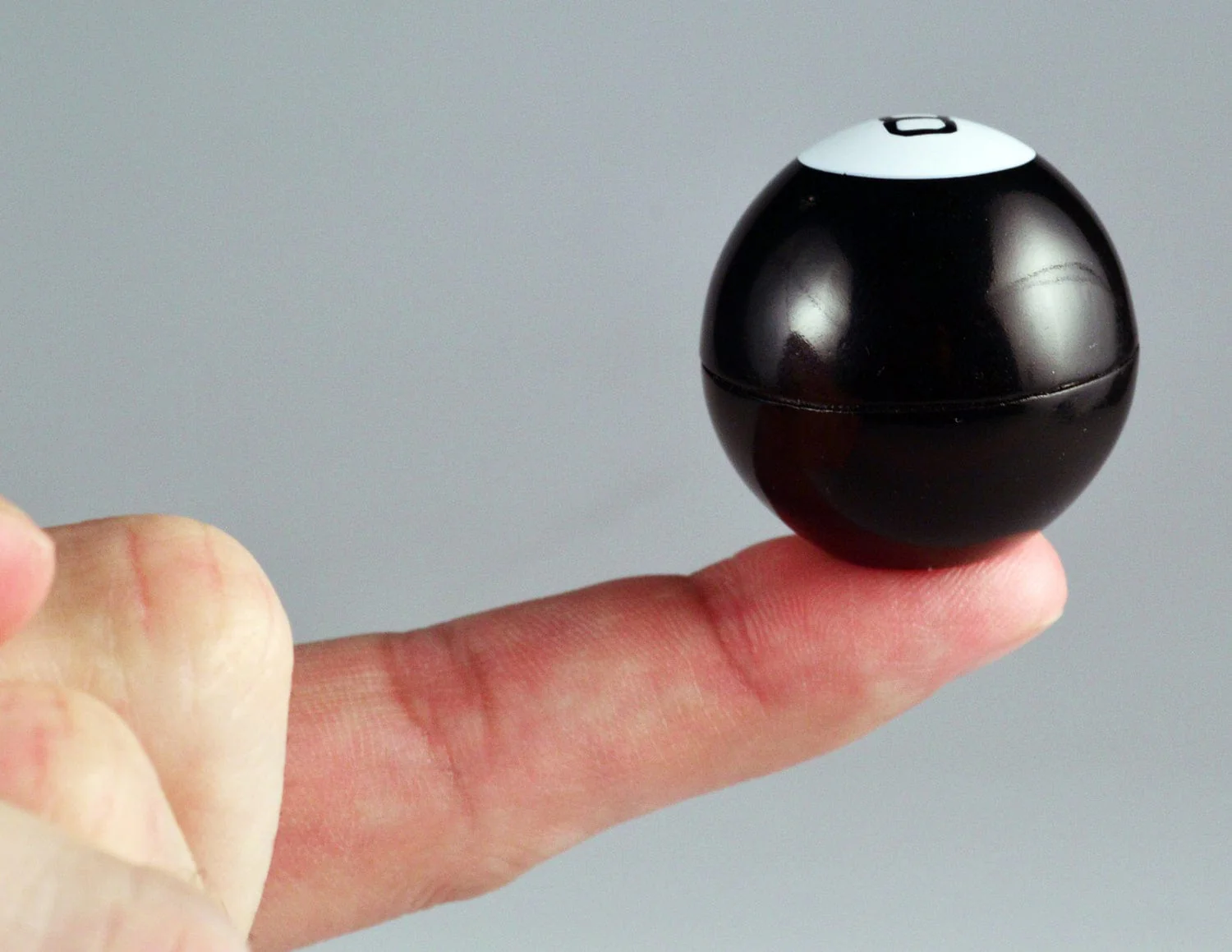 World's Smallest Magic 8-ball - Image 5